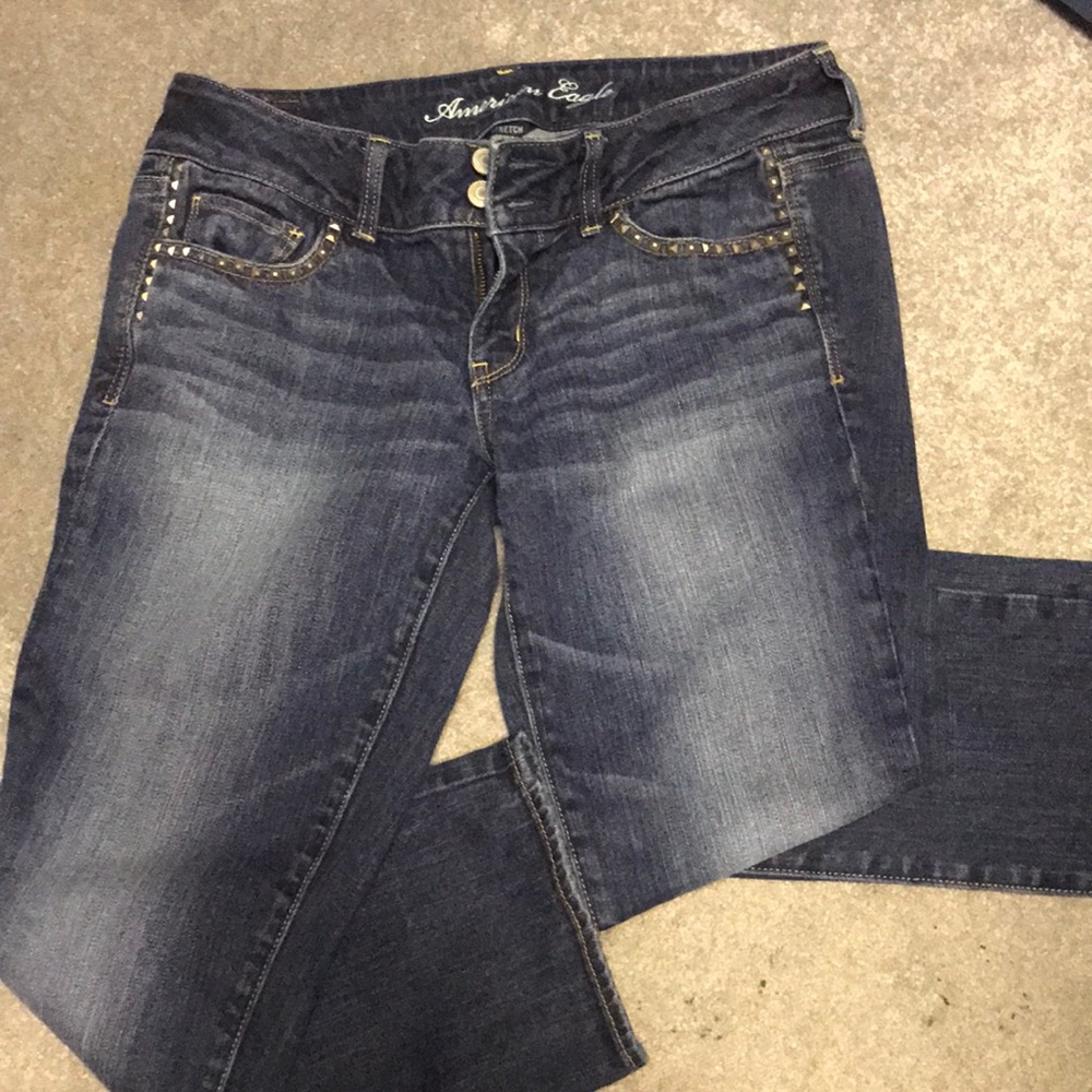 AE capris